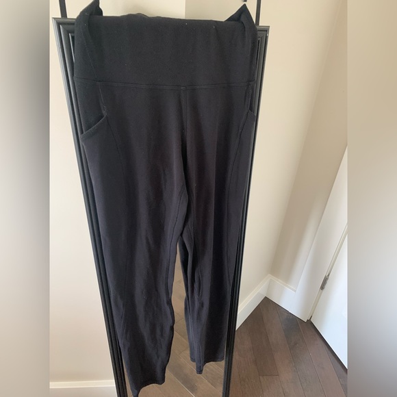 Black lululemon align leggings with pockets 28” - Picture 5 of 6